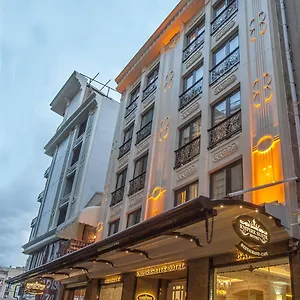 Empire 3*, Istanboel Turkije